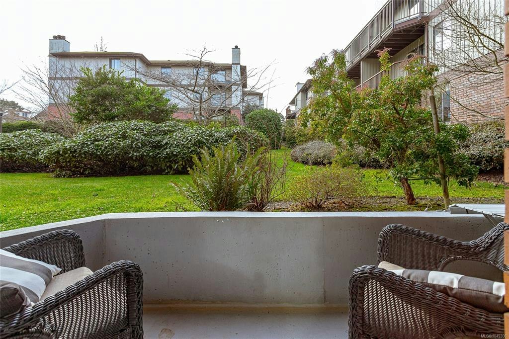 109-1655 Begbie Street, Victoria, BC, V8R 1L4 - 16