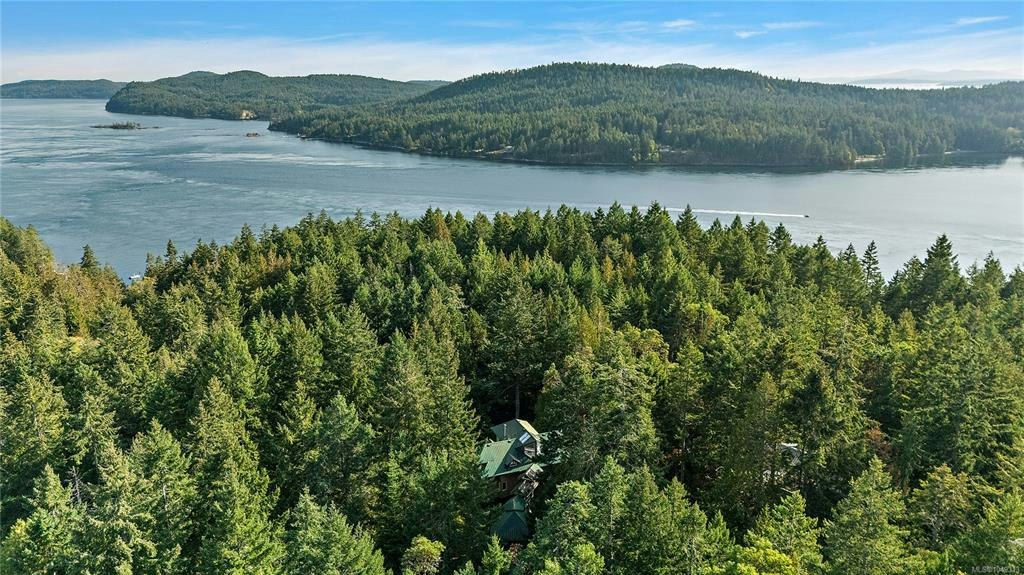486 Bluff Way, Mayne Island, BC, V0N 2J2