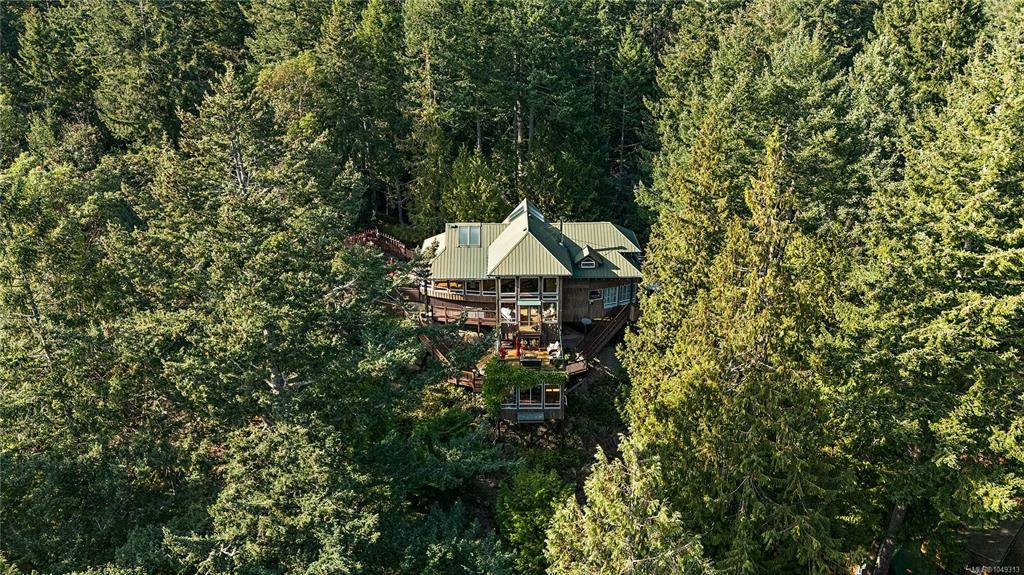 486 Bluff Way, Mayne Island, BC, V0N 2J2 - 2
