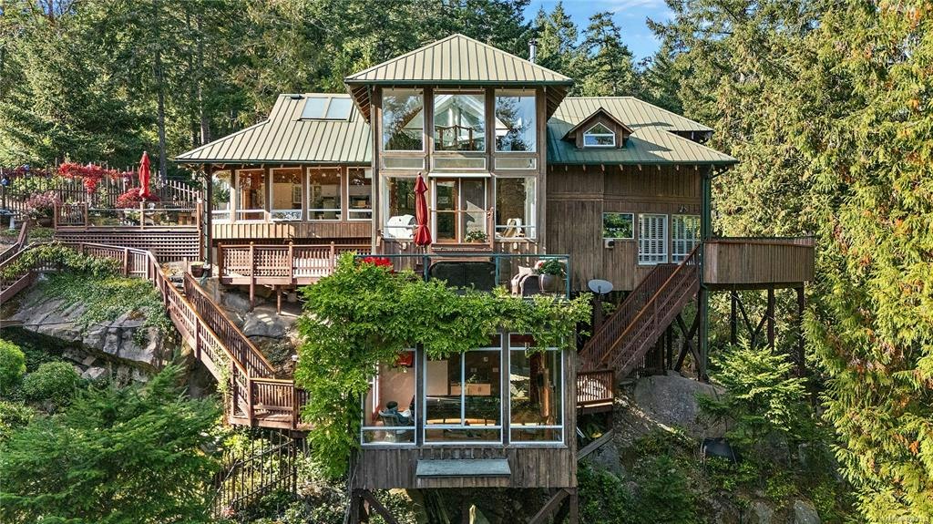 486 Bluff Way, Mayne Island, BC, V0N 2J2 - 3