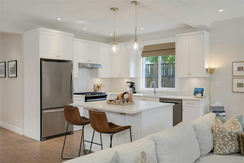 104-1964 John Road, North Saanich, BC, V8L 2P9 - 10