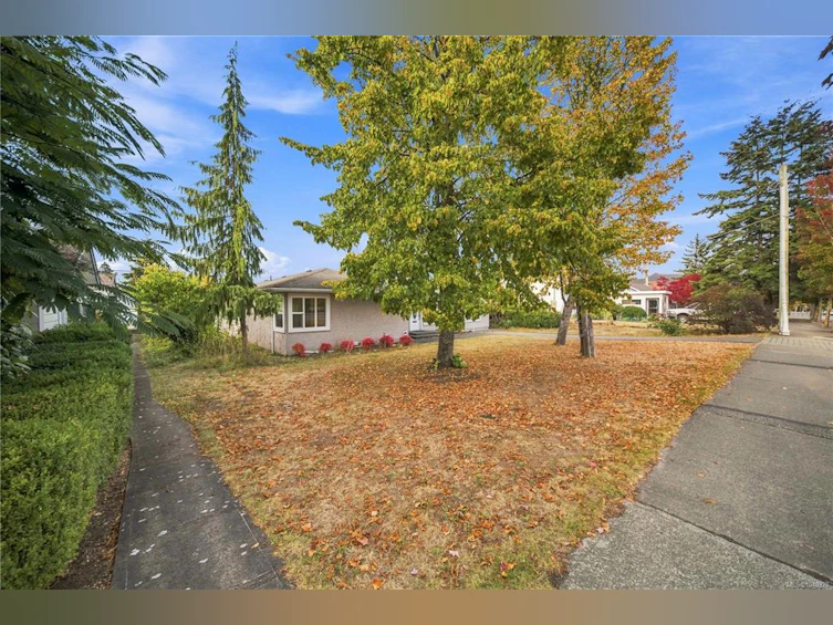 141 E Jensen Avenue, Parksville, BC, V9P 2H6 - 44