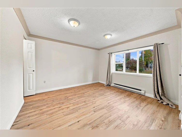 141 E Jensen Avenue, Parksville, BC, V9P 2H6 - 14