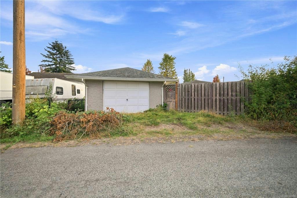 141 E Jensen Avenue, Parksville, BC, V9P 2H6 - 45