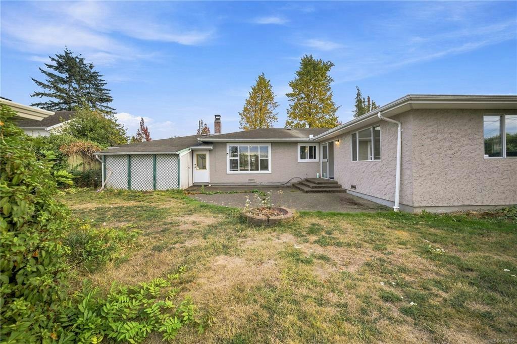 141 E Jensen Avenue, Parksville, BC, V9P 2H6 - 47