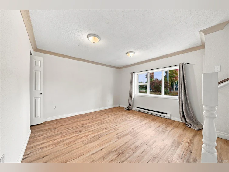 141 E Jensen Avenue, Parksville, BC, V9P 2H6 - 8