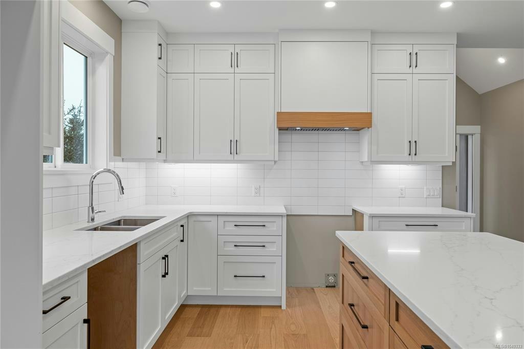 715 Doehle Avenue - 3