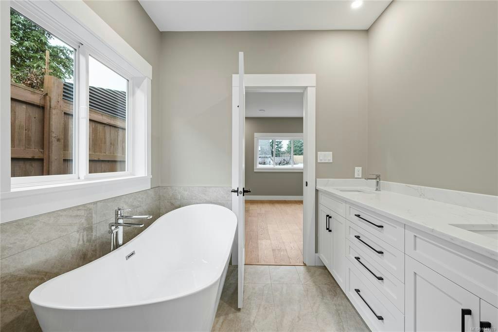 715 Doehle Avenue, Parksville, BC, V9P 2V1 - 8