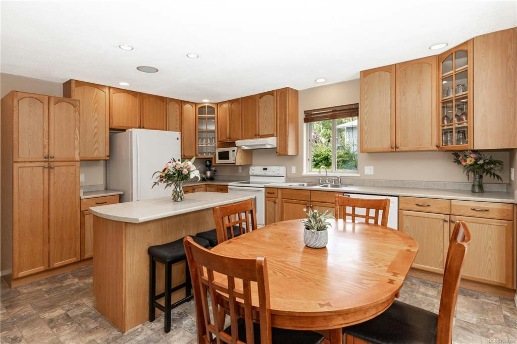 809 Willowcrest Road, Campbell River, BC, V9W 5L1 - 8