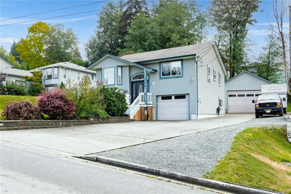 809 Willowcrest Road, Campbell River, BC, V9W 5L1