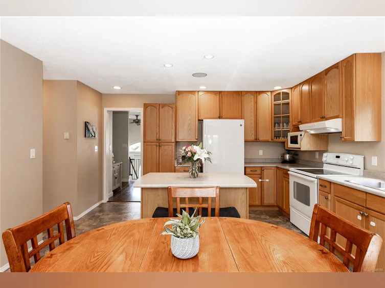 809 Willowcrest Road, Campbell River, BC, V9W 5L1 - 9