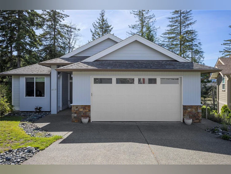 207 Linstead Place, Nanaimo, BC, V9T 0G5