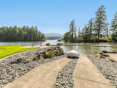 4718/4720 Shell Beach Road - 4
