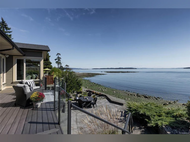 10206 Surfside Place, Sidney, BC, V8L 3R5 - 42