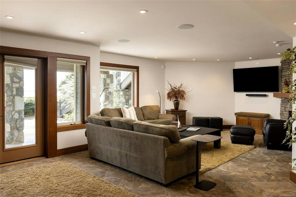 10206 Surfside Place, Sidney, BC, V8L 3R5 - 29