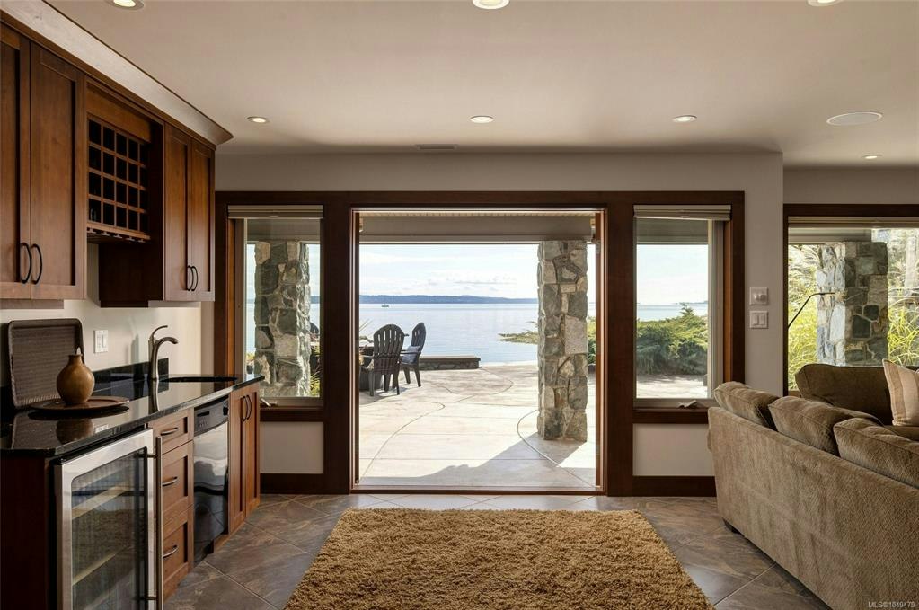 10206 Surfside Place, Sidney, BC, V8L 3R5 - 30
