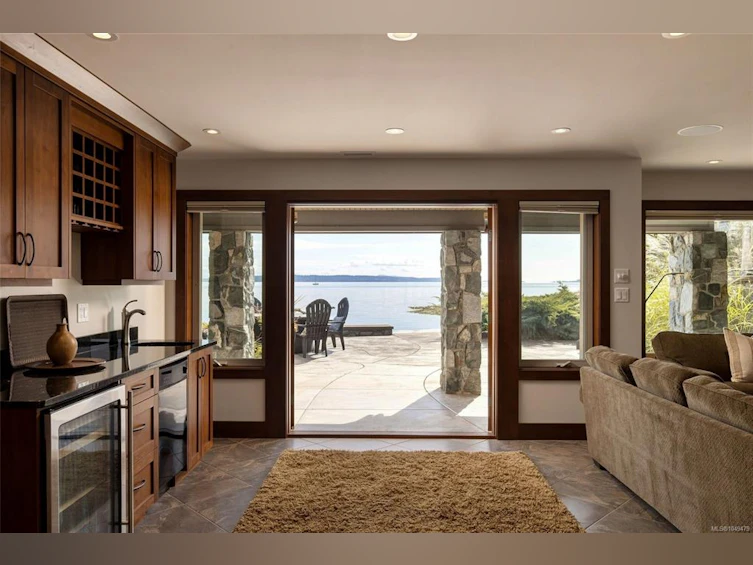 10206 Surfside Place, Sidney, BC, V8L 3R5 - 30