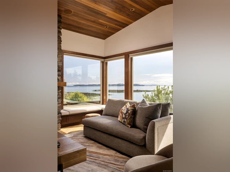 10206 Surfside Place, Sidney, BC, V8L 3R5 - 6