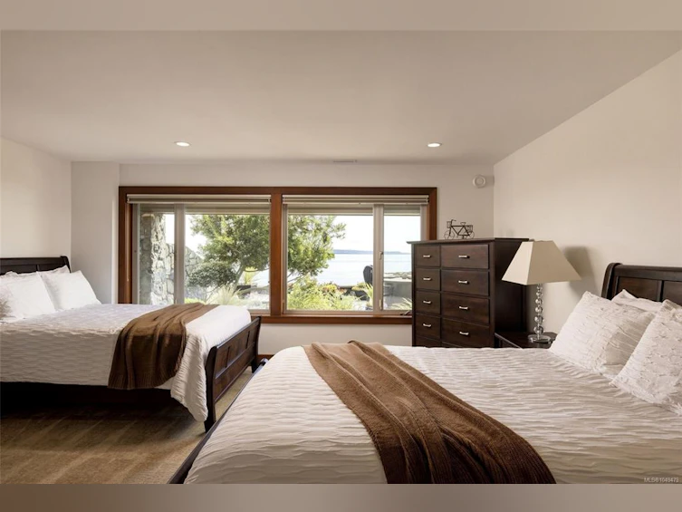 10206 Surfside Place, Sidney, BC, V8L 3R5 - 34