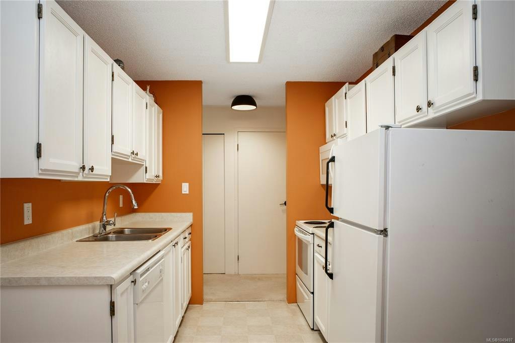 304-962 S Island Highway - 4