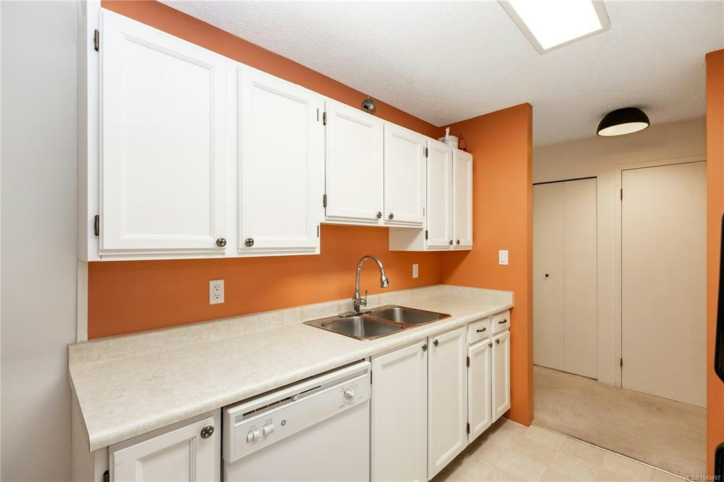 304-962 S Island Highway - 5