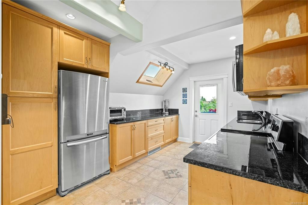 3-1376 Pandora Avenue, Victoria, BC, V8R 1A3 - 12