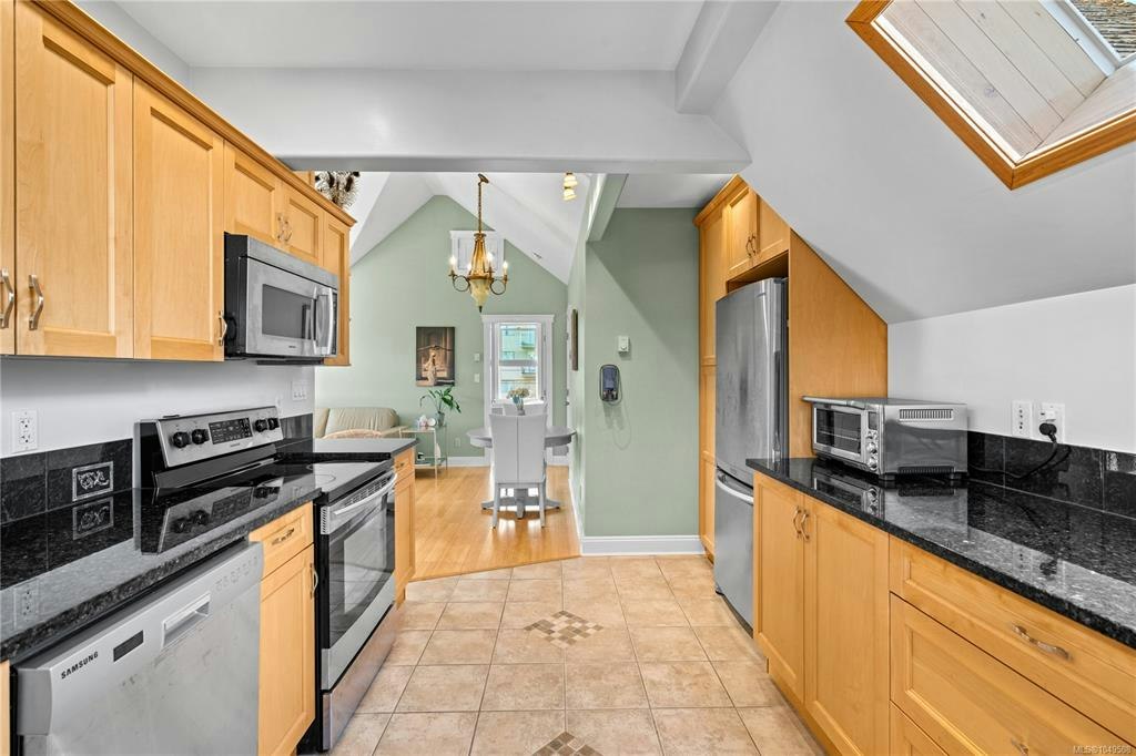 3-1376 Pandora Avenue, Victoria, BC, V8R 1A3 - 14