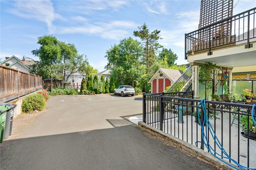 3-1376 Pandora Avenue, Victoria, BC, V8R 1A3 - 37