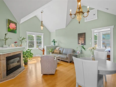 3-1376 Pandora Avenue - 4
