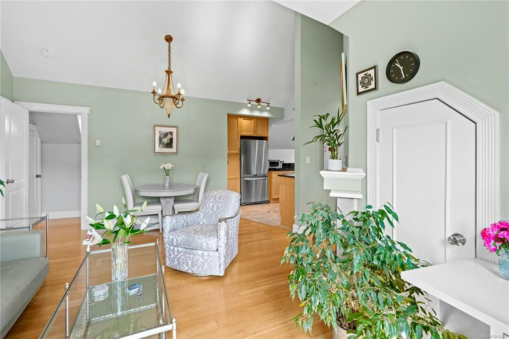 3-1376 Pandora Avenue, Victoria, BC, V8R 1A3 - 7