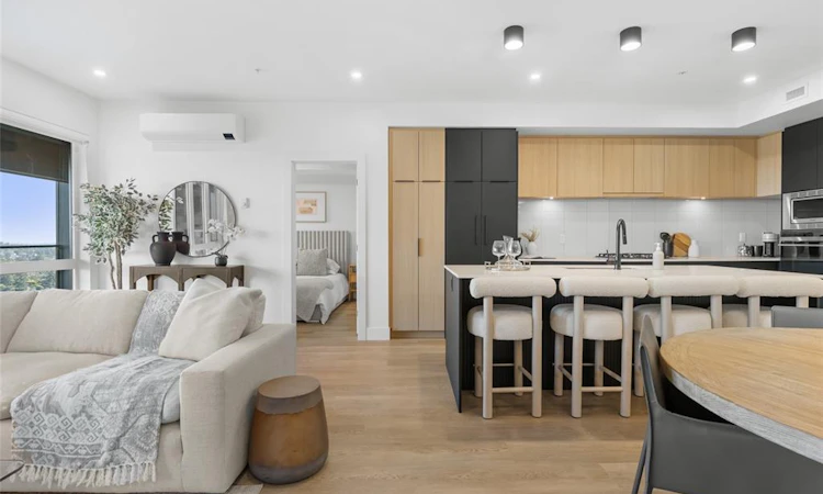 510-2341 Bear Mountain Pkwy