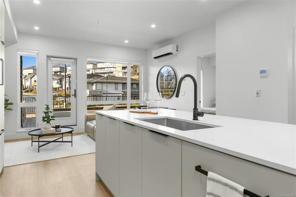 304-2341 Bear Mountain Pkwy, Langford, BC, V9B 6V1 - 4