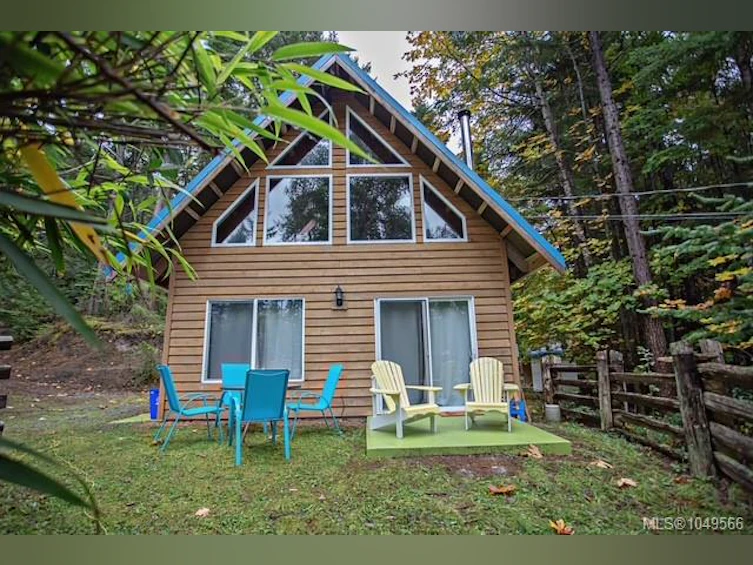 871 Sharie Road, Gabriola Island, BC, V0R 1X2