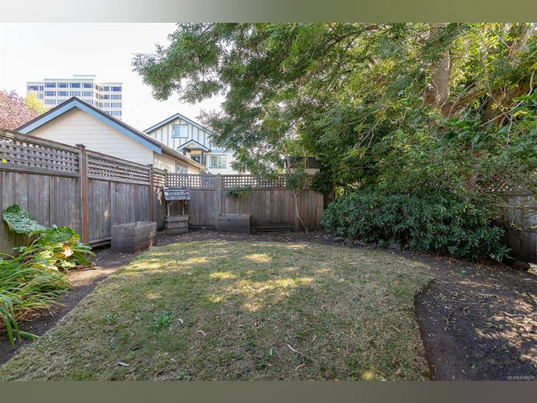 117 Medana Street, Victoria, BC, V8V 2H6 - 46