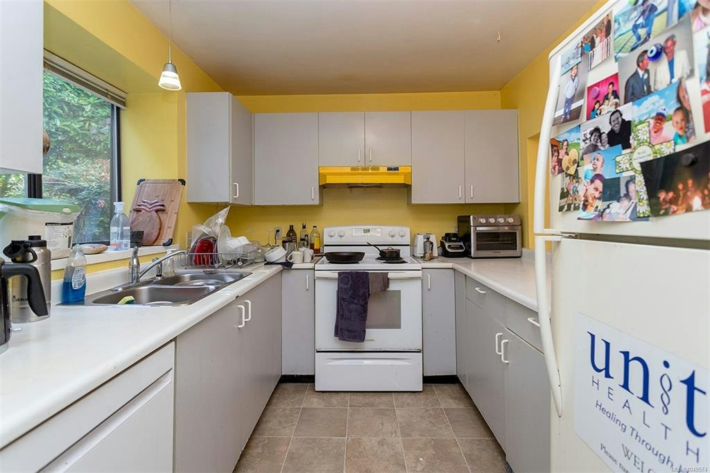 117 Medana Street, Victoria, BC, V8V 2H6 - 30