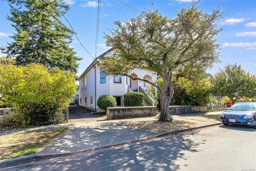 117 Medana Street, Victoria, BC, V8V 2H6