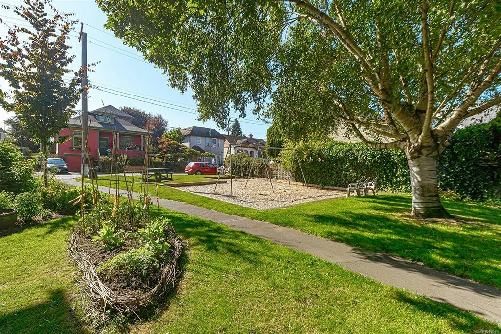 117 Medana Street, Victoria, BC, V8V 2H6 - 53