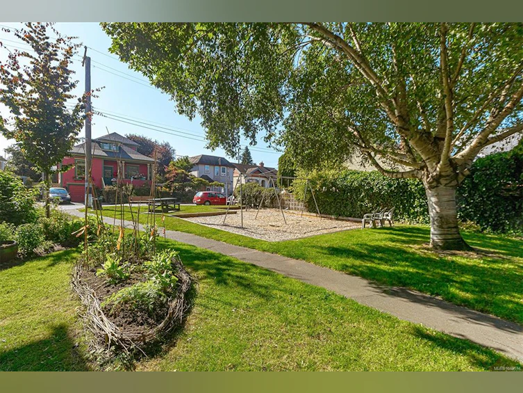 117 Medana Street, Victoria, BC, V8V 2H6 - 53