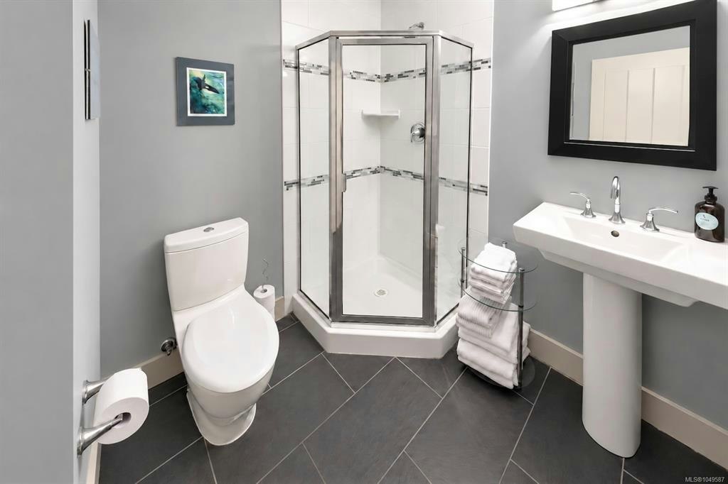 700 Ocean Park Drive, Tofino, BC, V0R 2Z0 - 12