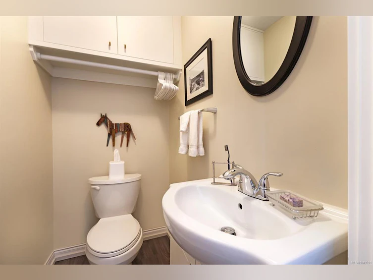 4680 Cumberland Road, Cumberland, BC, V0R 1S0 - 17