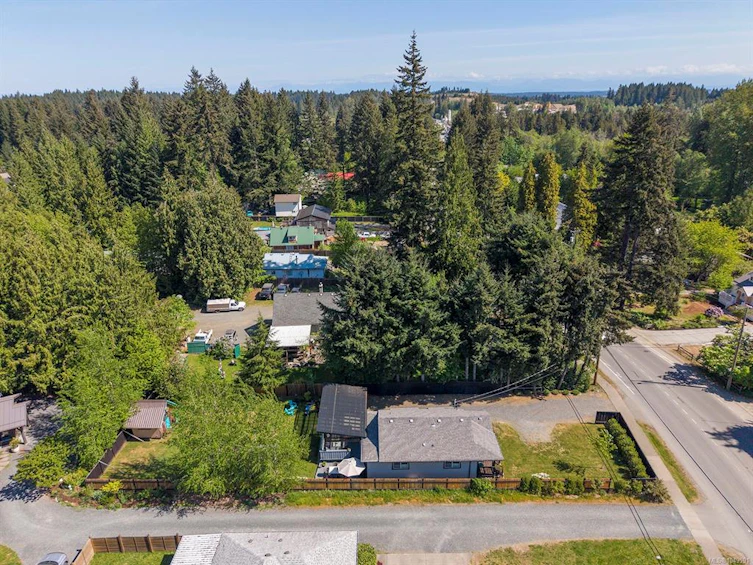 4680 Cumberland Road, Cumberland, BC, V0R 1S0 - 39