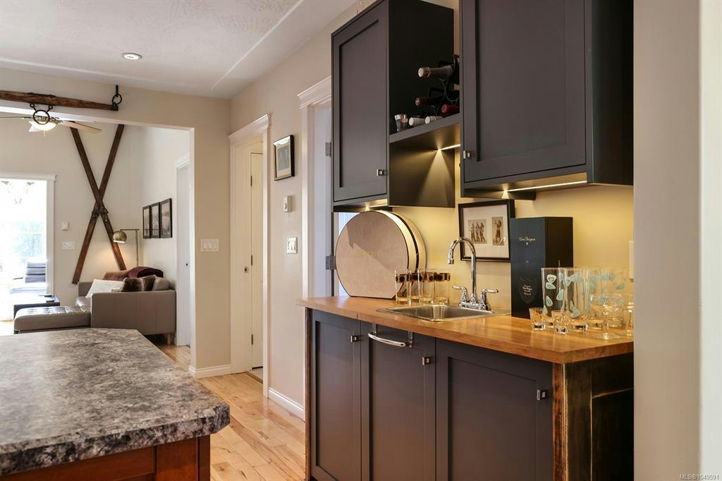 4680 Cumberland Road, Cumberland, BC, V0R 1S0 - 8