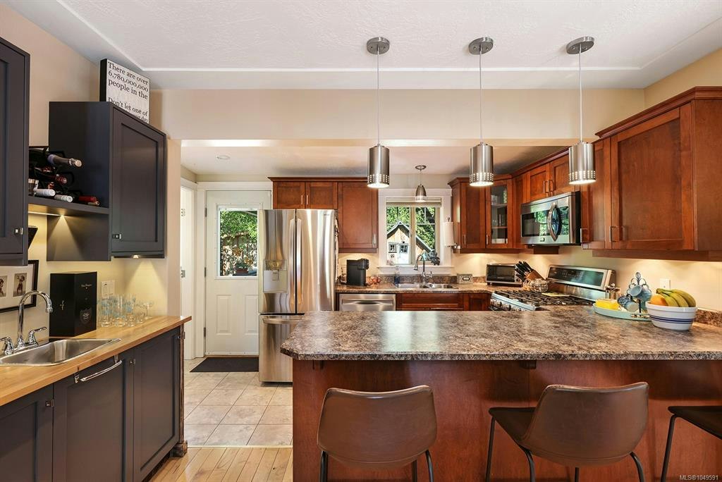 4680 Cumberland Road, Cumberland, BC, V0R 1S0 - 7
