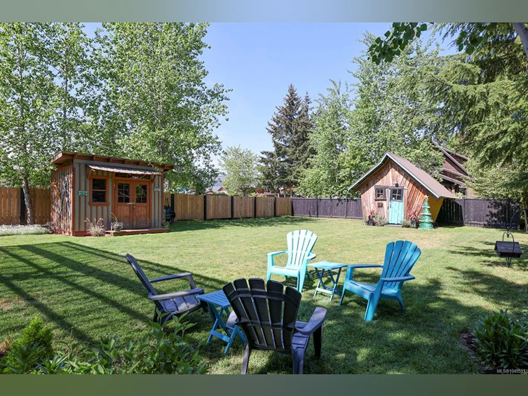 4680 Cumberland Road, Cumberland, BC, V0R 1S0 - 30