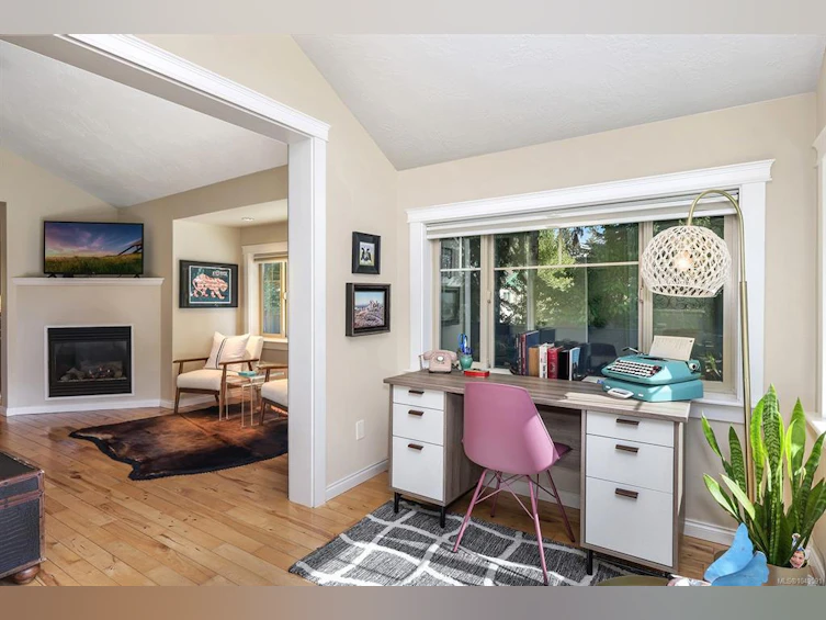4680 Cumberland Road, Cumberland, BC, V0R 1S0 - 23