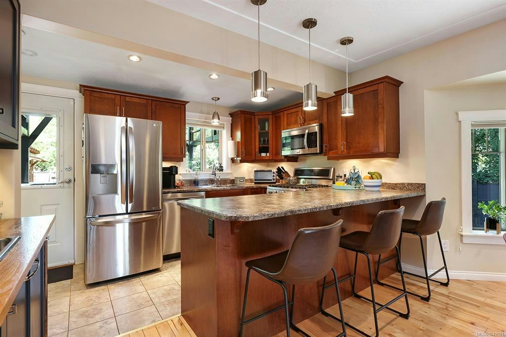 4680 Cumberland Road, Cumberland, BC, V0R 1S0 - 6
