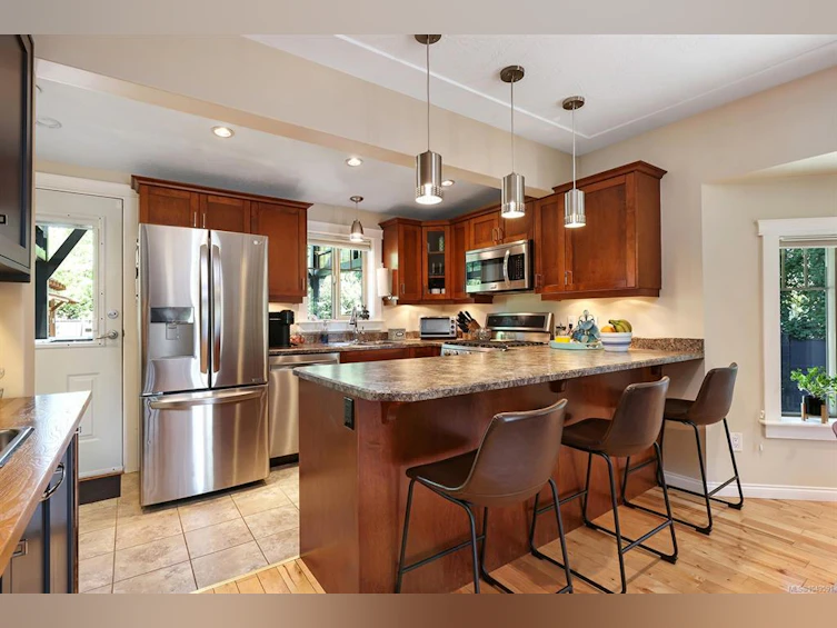 4680 Cumberland Road, Cumberland, BC, V0R 1S0 - 6