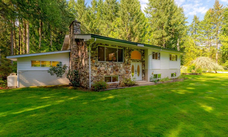 1115 Chapman Road