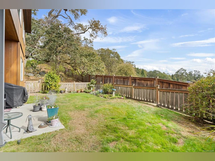 810 Rainbow Ridge Lane, Saanich, BC, V8X 0A6 - 45