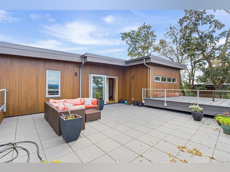 810 Rainbow Ridge Lane, Saanich, BC, V8X 0A6 - 40